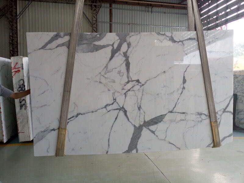 Popular Natural White Marble/Calacatta White Slab and Tile for Hotel Wall Floor Decorate