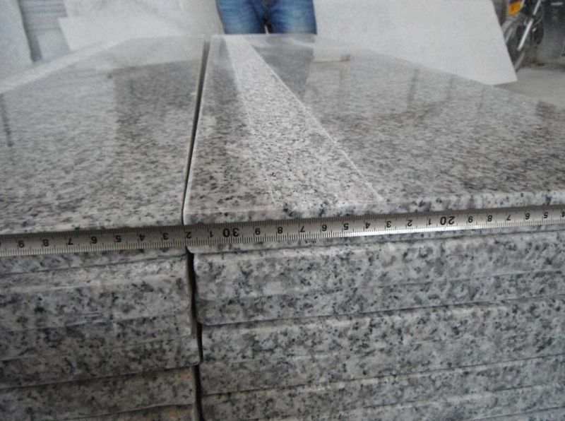 China Light Grey Granite G623 Tiles for Flooring and Wall