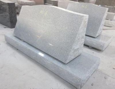 Light Color Grey Granite Upright America Tombstone Monument