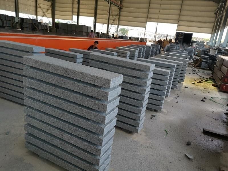 G654 Dark Grey Granite in Tile/Kerbstone for Landscaping/Paving