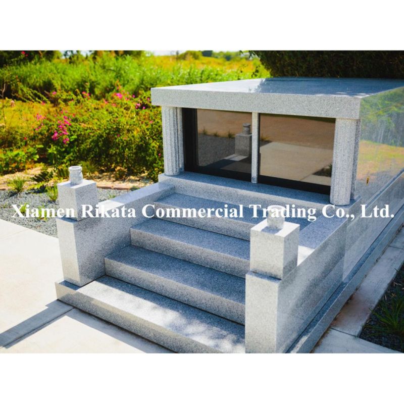 4 Crypts Granite Mausoleum with Concrete Floor and Flat Top