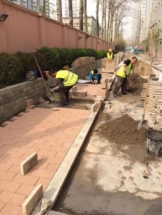 Cheap Price Water Permeable Ceramic Clay Paving Brick for Plaza