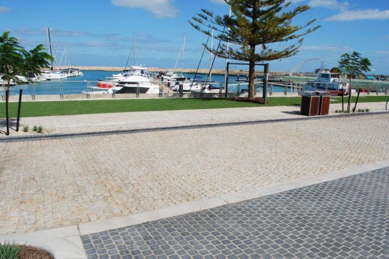Popular G682 Rusty Yellow Granite, Granite Tiles and Granite Slabs