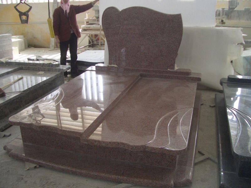 China Juparana Granite European Style Memorial Tombstone Monuments for Cemetery
