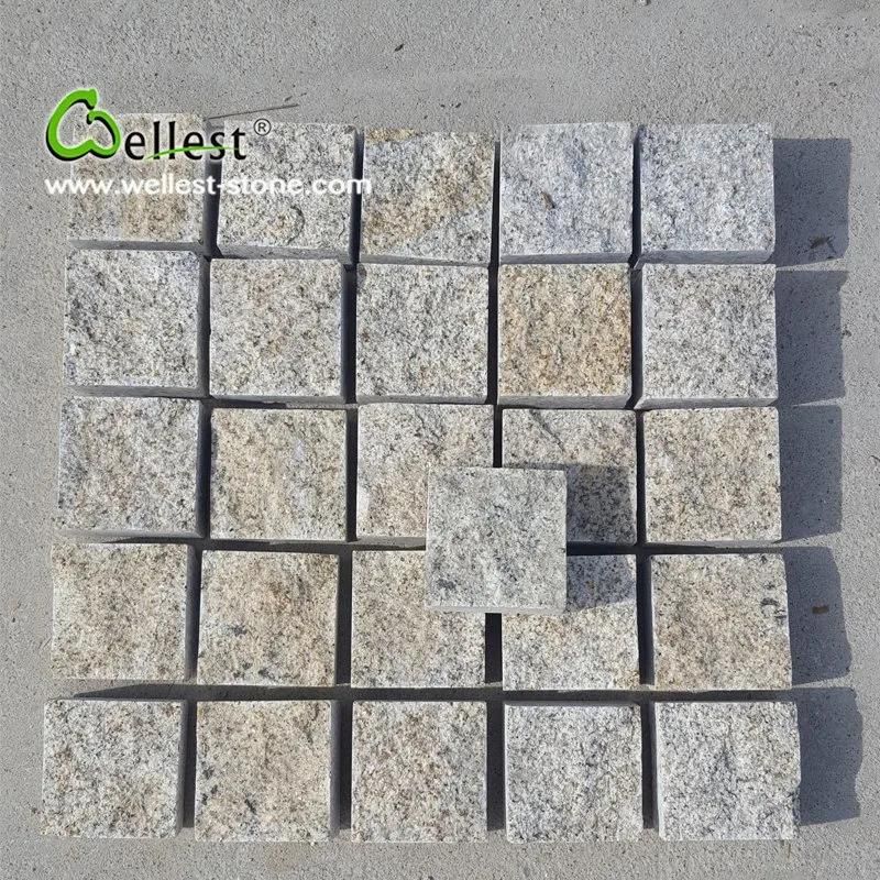 Natural Rusty Granite Rough Paving Cube Stone Meshed, Cobble Setts, 5X5X5cm