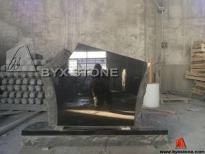 Custom Irregular Shape Granite Cemetery Monument / Tomstone