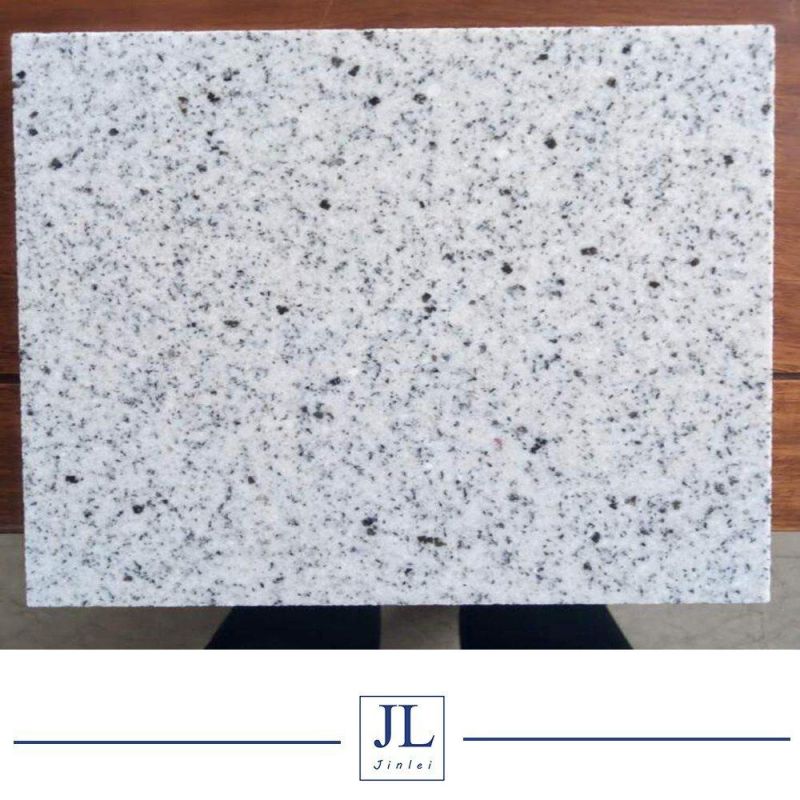Natural Stone Solar White Granite Slab or Tile Used for Countertops or Kitchentops or Paving or Flooring or Wall Cladding and So on