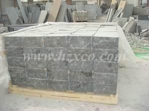 China Blue Limestone Paving Stone/Covering/Flooring/Paving/Tiles/Slabs/Bluestone/Limestone/Natural Stone