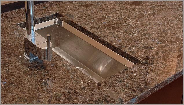 Labrador Antique Blue Crystal Brown Granite Kitchen Countertop (YY-MS197)