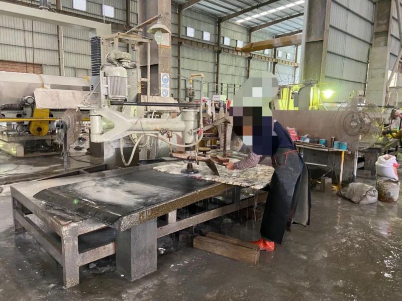 Gold Granite of Chinese Cheap Stone for Exterior Wall/Decoration Verniz Tropical