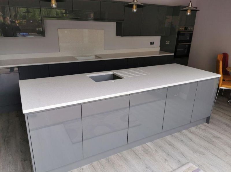 Fabricated Quartz Stone Countertops for Kitchen and Vanity