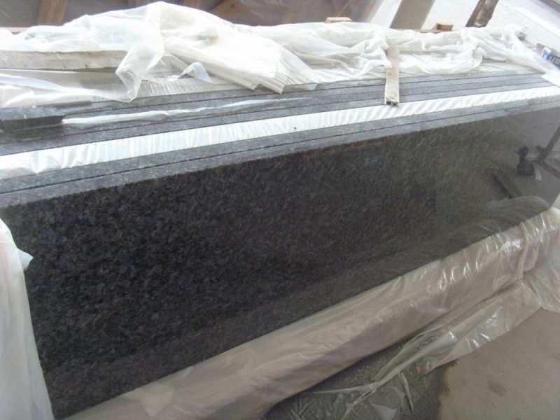 China Nature Pure Absolute Black Granite for Slabs, Countertops and Engineering Tiles