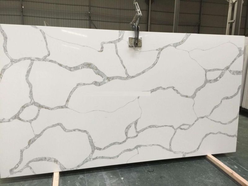 China New Calacatta Quartz for Tile/Slab/Countertops Wall Flooring Mosaic Bulk Sale