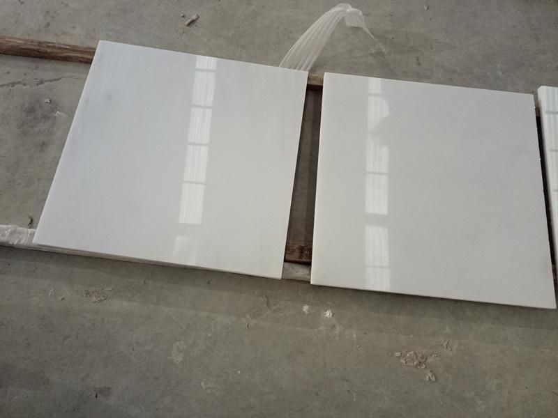 Royal/Pure/Carrara/Oriental White Marble Slab/Tiles/Countertop/Mosaic for Wall/Bathroom/Kitchen