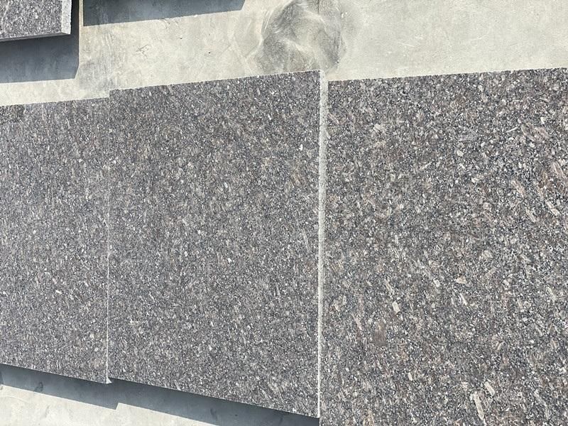 Popular Brown Granite Cn Imperial Granite Tiles for Wall and Flooring Projects