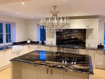 Black/Gold Granite/Marble for Kitchen Countertop/Cabinet/Table/Furniture Bathroom Vanity/Vanities Slab Wholesale