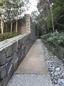 China Yixian Black Cultured Stone Slate Corner Tiles Irregular Shaped for Flooring and Wall Cladding