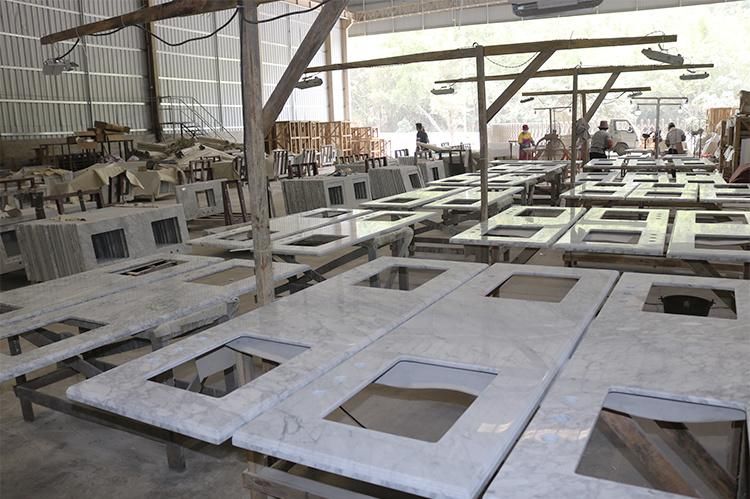 Customized High-End Design Italy Marble Carrara Calacatta Solid Surface Bathroom Countertops Vanity Tops Bathroom Vanities