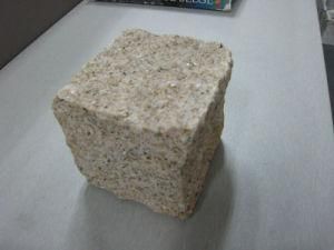 G3750 Natural Split Yellow Granite Cube Stone