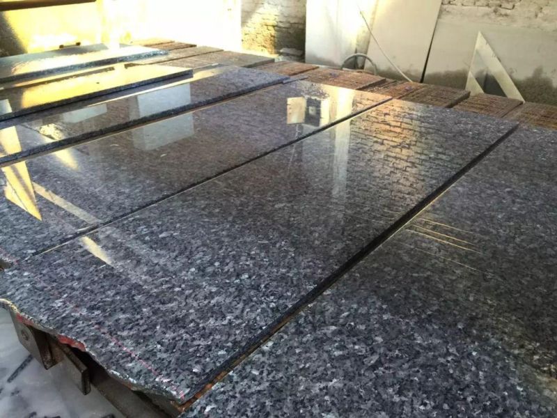 Green Pearl and Smooth Surface with Rich Texture Granite Use for Interior Decoration and Bathroom