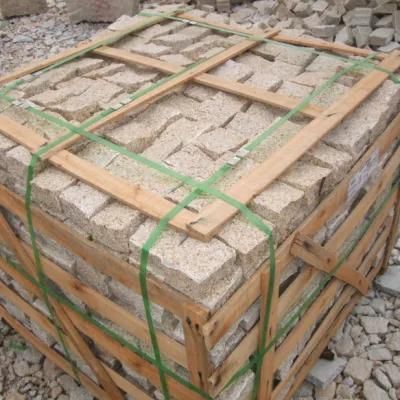 China Supply Narual Surface Golden Yellow Rusty Granite G682 Paving Cobble Stone