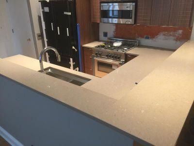 Beige Quartz Stone Countertop with Marble Look