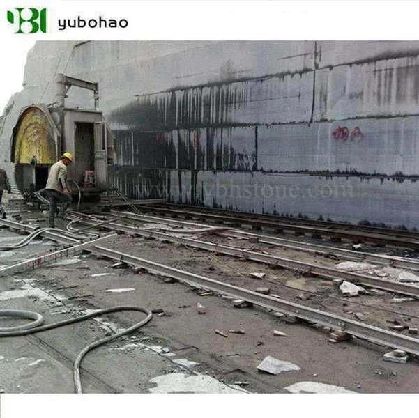 Flamed G681 Cheap China Granite Flamed Floor Tile