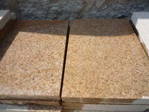 Polished Yellow Rust Granite for Step/Countertop/Kitchen/Vanity Top