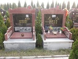 Ruby Red Gaoliang Red Granite Headstone Tombstone Monument