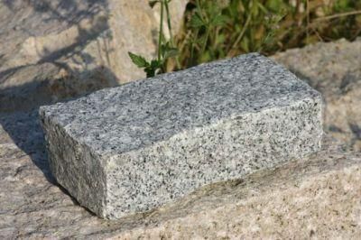 Natural Granite Kerbstone Road Curb Stone Price Pineapple Surface