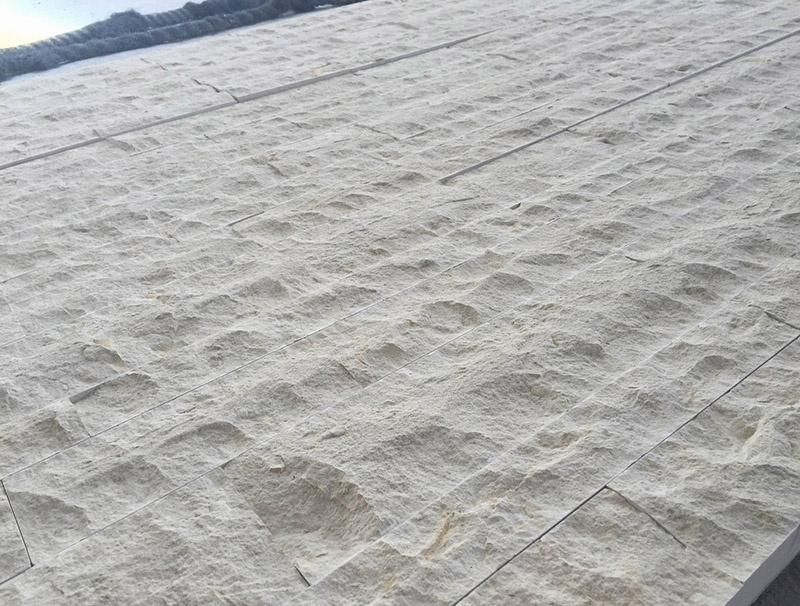 Antique /Split Face Aloewood Beige/Limestone for Floor Tile, Wall Cladding, Wall Tile/Slab/Stair