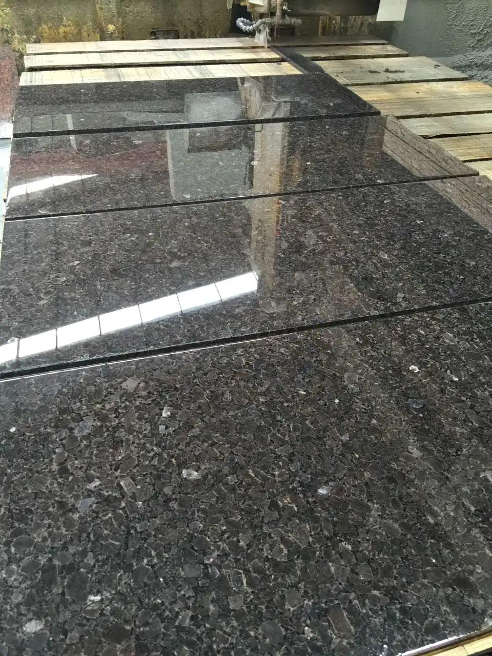 Black and Mixed Structure Smooth Surface Granite Use for Bathrooms and Hotels