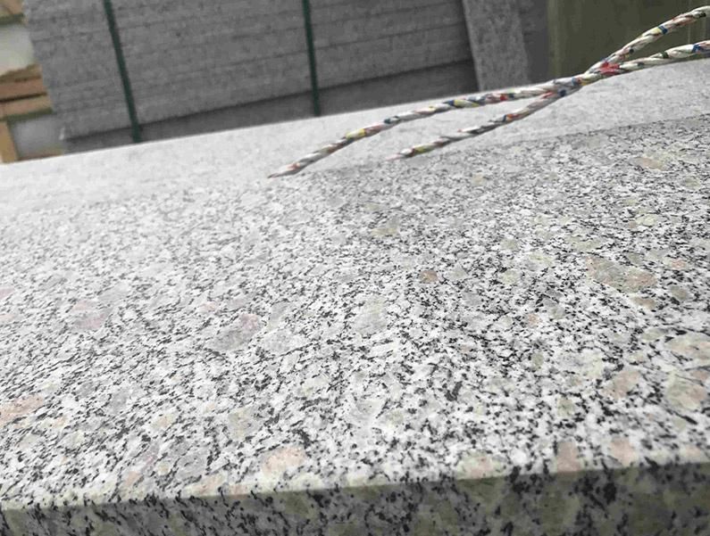 Natural Stone Chinese Cheap Polished Pearl Flowerg383/G341/G602/G603/G682/G687/ G664/G623/G681 Granite for Half Slabs, Pavings, Stairs, Risers