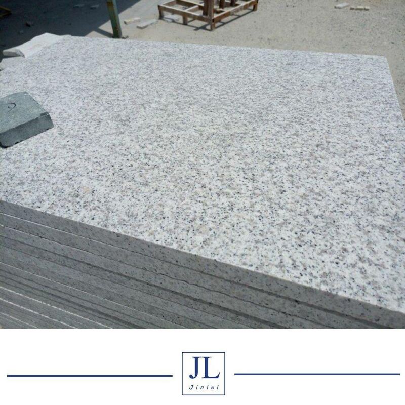 Natural Stone Solar White Granite Slab or Tile Used for Countertops or Kitchentops or Paving or Flooring or Wall Cladding and So on