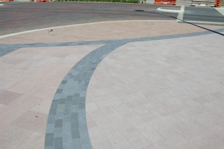Light Grey, Rusty Yellow, Maple Red, Dark Grey etc Chinese Cheap Granite Tiles and Granite Paving Stones