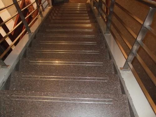 China Factory Price Natural Granite Stairs Steps High Quality Building Materials