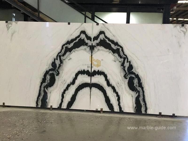 China Bookmatched Panda White Marble Tiles for Lobby/Wall/Flooring Design