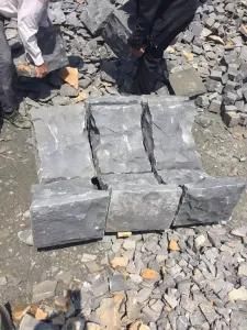 Natural Black Basalt/Slate/Tumbled/Sandstone/Porphyr/Granite Stone Pavement/ Cubes/Blind/Paver Stone/Paving Stone