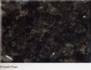 Emerald Pearl Color Polished Granite for Slab/Tile/Stairs/Sinks