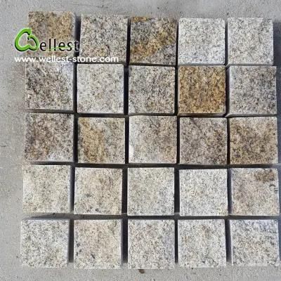 Natural Rusty Granite Rough Paving Cube Stone Meshed, Cobble Setts, 5X5X5cm